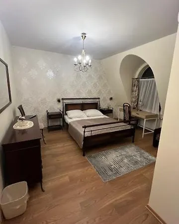 Krysztalowy Palacyk Värdshus Kozienice