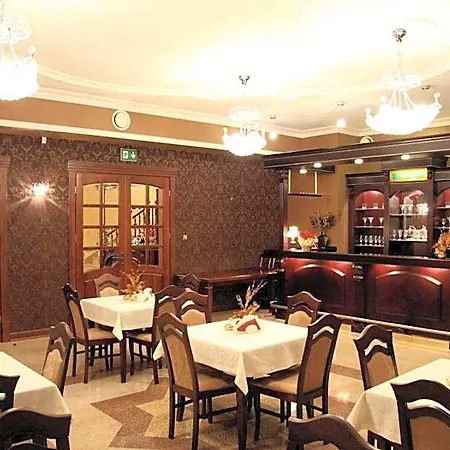 Inn Krysztalowy Palacyk