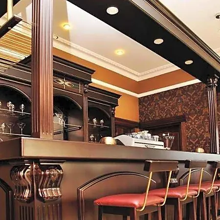 Inn Krysztalowy Palacyk